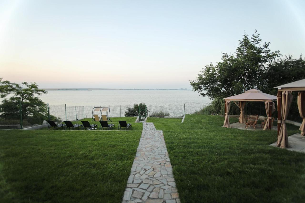 Villa La Casute Tasaul à Năvodari Extérieur photo